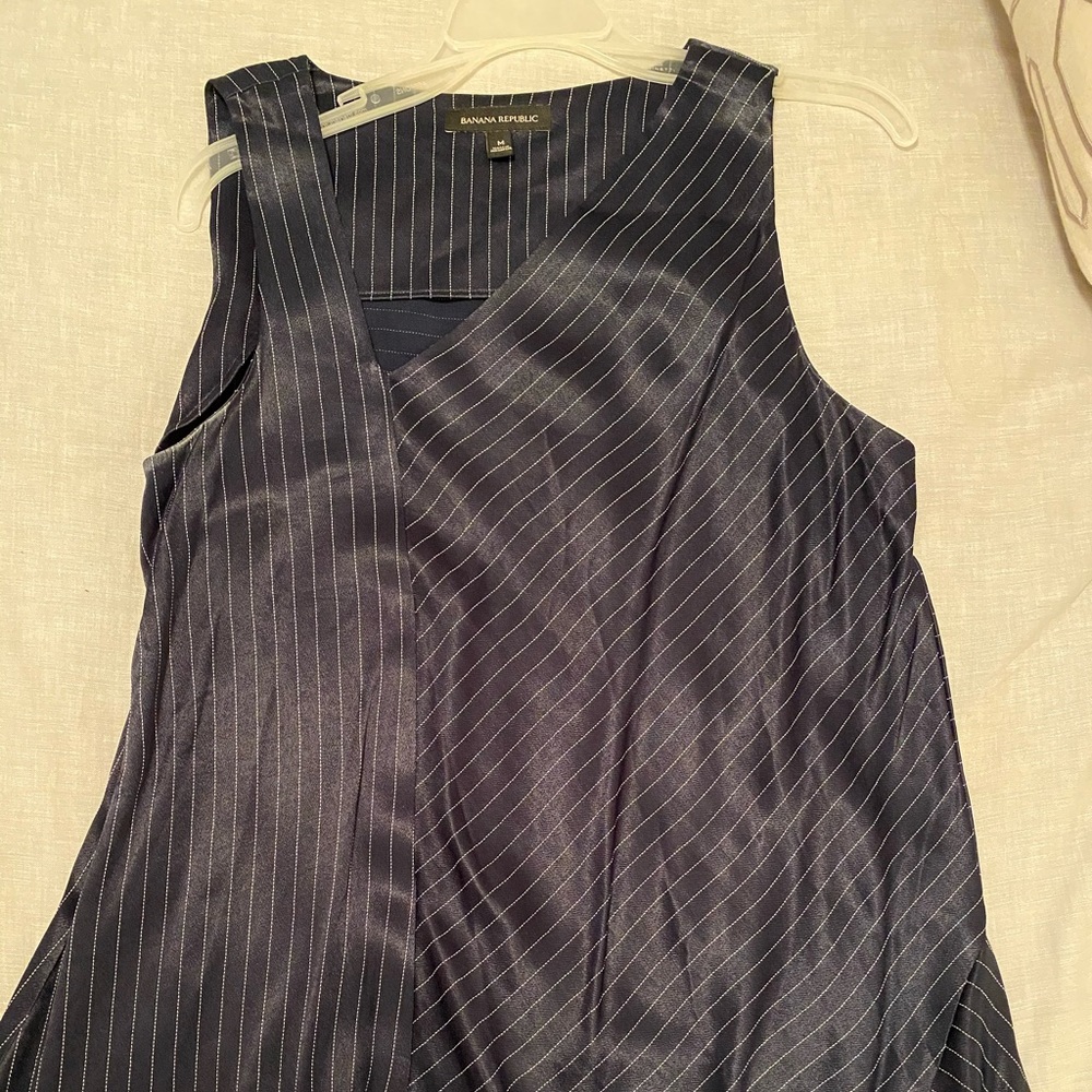 Silky banana republic asymmetrical tank
